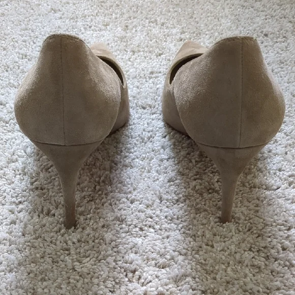 Christian Louboutin Tan Suede Pumps - NWOT Size 36.5 - Picture 3 of 8